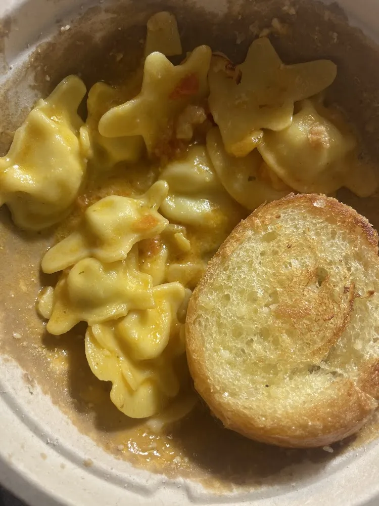 Tortellini Al Salmone